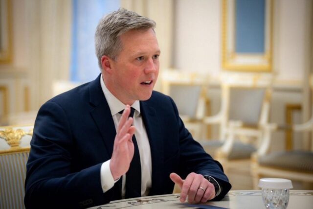 Ексміністр армії США в Києві заявив про технологічну перевагу України над Штатами Ексміністр-армії-США-в-Києві-заявив-про-технологічну-перевагу-України-над-Штатами