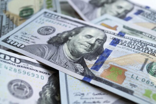Скільки коштує валюта в Україні 13 вересня: курс долара та євро сьогодні Скільки-коштує-валюта-в-Україні-13-вересня:-курс-долара-та-євро-сьогодні