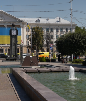 «Наші-люди-незламні».-Як-Запоріжжя-живе-і-працює-в-умовах-постійних-тривог-та-обстрілів «Наші-люди-незламні».-Як-Запоріжжя-живе-і-працює-в-умовах-постійних-тривог-та-обстрілів