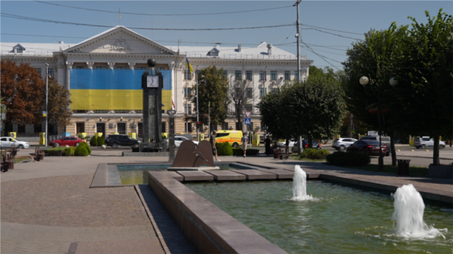 Запоріжжя: Життя під час тривог та війни «Наші-люди-незламні».-Як-Запоріжжя-живе-і-працює-в-умовах-постійних-тривог-та-обстрілів