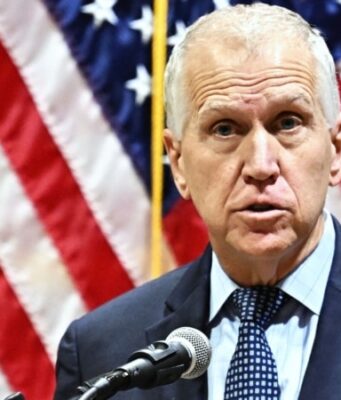 Сенатор США: Путін прагне знищити харчову промисловість України та морити голодом людей в Африці Радіо-Свобода-weekly:-Сенатор-США-прокоментував-«терористичну-тактику»-Путіна