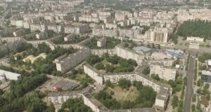 У Луцьку є будинок завдовжки майже 3 км: чому його вважають найдовшим у світі У-Луцьку-є-будинок-завдовжки-майже-3-км:-чому-його-вважають-найдовшим-у-світі
