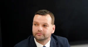 У Латвії звільнили міністра після затримання за водіння в нетверезому стані У-Латвії-звільнили-міністра-після-затримання-за-водіння-у-стані-алкогольного-сп’яніння