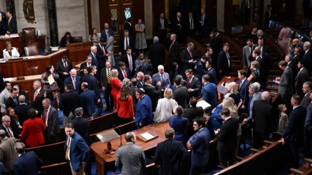 Палата представників США розгляне законопроєкт про санкції проти Росії та Ірану Надмірні-повноваження-для-Трампа-чи-зброя-проти-Путіна?-Палата-представників-США-готується-розглянути-санкції