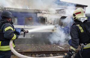 Російська атака на локомотив у Ягодині викликала міжнародне обурення Російські-удари-по-прикордонних-пунктах-пропуску-і-потягу-з-Джонсоном-Як-реагують-в-ЄС-і.