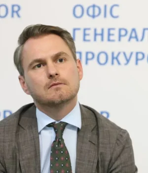 photo_2026_09_14_22_54_57.webp Генпрокурор Кравченко заявив про тиск з боку НАБУ через підозру Кривоносу