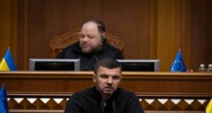 Шахрайський кол-центр за 50 метрів від поліції: Гузь вимагає звільнення Сліпчука та Роговенка Шахрайський-кол-центр-за-50-метрів-від-поліції:-Гузь-вимагає-звільнення-Сліпчука-та-Роговенка