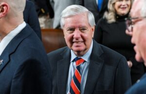 Комітет Палати представників США підтримав жорсткі санкції проти Росії та Ірану «Путін-спостерігає»:-комітет-Палати-представників-США-просунув-законопроєкт-про-санкції-проти-Росії-та-Ірану
