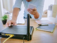 Дівчина протестувала 20 способів покращити роботу Wi-Fi: 6 із них реально спрацювали Дівчина-протестувала-20-способів-покращити-роботу-wi-fi:-6-із-них-реально-спрацювали