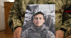 Виконали останню волю: у Луцьку попрощалися з колумбійцем, який загинув за Україну Виконали-останню-волю:-у-Луцьку-попрощалися-з-колумбійцем,-який-загинув-за-Україну