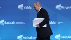 Путін переносить Валдайську конференцію до Москви через загрози українських дронів Як-українські-удари-наблизили-війну-до-Путіна-і-змусили-перенести-Валдайську-конференцію