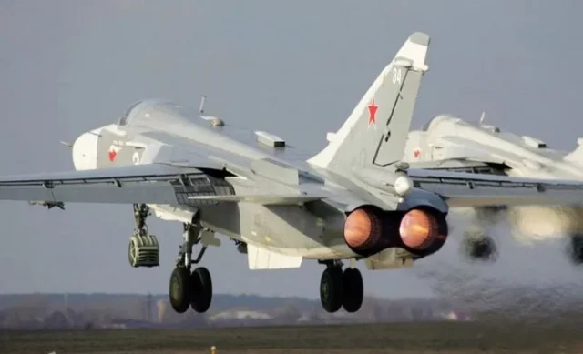 Українські військові знищили російський Су-24 у Криму та вразили військові об’єкти ворога Сили-оборони-уразили-російський-Су-24-у-Криму-та-низку-військових-об'єктів-ворога