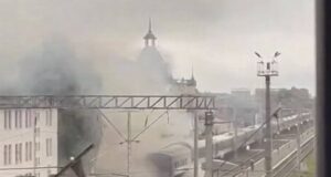 Шестеро жителів Луцької громади, майно яких постраждало від обстрілу Росії, отримають допомогу Шестеро-жителів-Луцької-громади,-майно-яких-постраждало-від-обстрілу-Росії,-отримають-допомогу