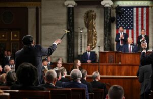 Конгрес США ухвалив законопроєкт про санкції проти Росії та Ірану Палата представників США остаточно ухвалила закон про санкції проти РФ