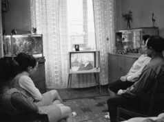 Зумери вважають за покарання 6 повсякденних речей із 1980-х років Зумери-вважають-за-покарання-6-повсякденних-речей-із-1980-х-років