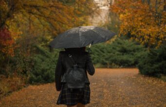 Осінь прийде різко: з 21 вересня Україну накриють дощі та похолодання Осінь-прийде-різко:-з-21-вересня-Україну-накриють-дощі-та-похолодання