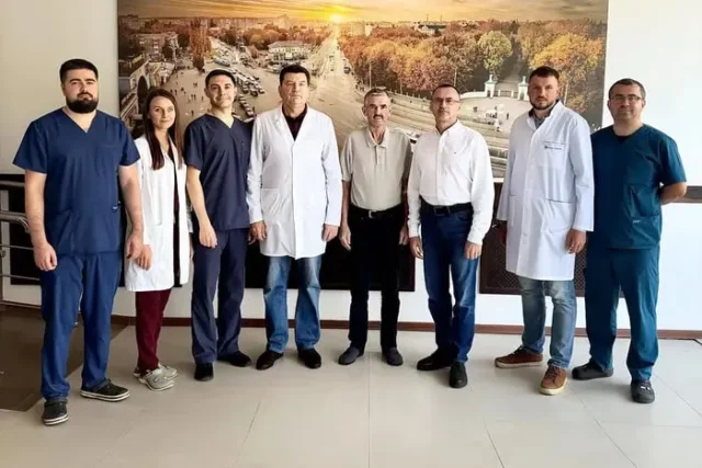 Вінницькі хірурги врятували пацієнта зі складною пухлиною підшлункової Вінницькі хірурги врятували пацієнта зі складною пухлиною підшлункової