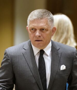 Фіцо дав зрозуміти, що Словаччина не допомагатиме НАТО у разі війни
