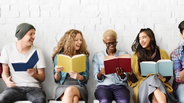 У Сінгапурі людям будуть платити за читання книжок У-Сінгапурі-людям-будуть-платити-за-читання-книжок