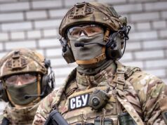 У Дніпрі затримали 17-річну дівчину за підозрою у співпраці з російськими спецслужбами 17-річна дівчина коригувала удари РФ по Дніпру: її затримали