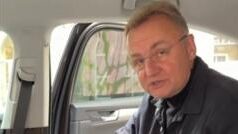 Мер Львова Андрій Садовий знову виявив прослушку у своєму автомобілі Нова-прослушка-у-Садового:-що-відомо-і-як-реагує-СБУ