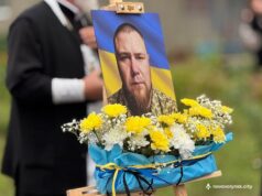 Прощання з Ігорем Степанюком: Герой Нововолинської громади Нововолинці-назавжди-попрощалися-з-Героєм-Ігорем-Степанюком