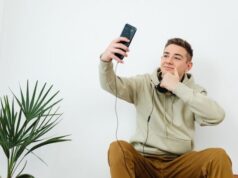 Селфі, кіт чи спільне фото: психологи пояснили, які секрети видає ваш аватар в соцмережі Селфі,-кіт-чи-спільне-фото:-психологи-пояснили,-які-секрети-видає-ваш-аватар-в-соцмережі