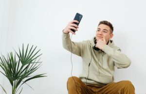 Селфі, кіт чи спільне фото: психологи пояснили, які секрети видає ваш аватар в соцмережі Селфі,-кіт-чи-спільне-фото:-психологи-пояснили,-які-секрети-видає-ваш-аватар-в-соцмережі