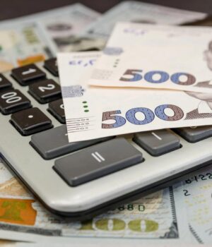 Курс-валют-в-Україні-сьогодні:-скільки-коштує-долар-і-євро-19-вересня Курс-валют-в-Україні-сьогодні:-скільки-коштує-долар-і-євро-19-вересня