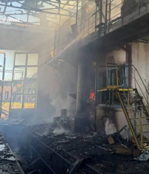 У-Слов’янську-внаслідок-авіаудару-поранені-троє-людей-–-ДСНС