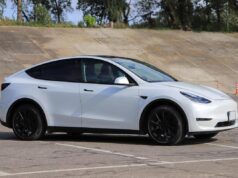 Не Китай і не США: де у світі найдешевше продають популярну модель Tesla, – Bloomberg Не-Китай-і-не-США:-де-у-світі-найдешевше-продають-популярну-модель-tesla,-–-bloomberg