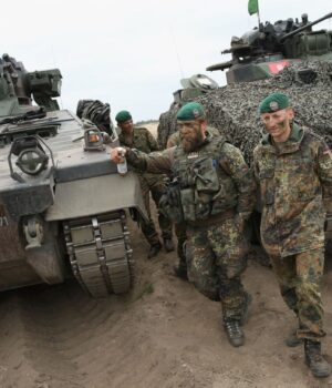 nato_response_force_gettyimages_477558342_fd25377a56cada3eb61ad90cb134298c_1300x820.jpg НАТО готове до будь-яких провокацій та атак Росії, – генерал Альянсу