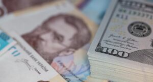 Скільки коштують долар та євро в Україні сьогодні: курс валют 20 вересня Скільки-коштують-долар-та-євро-в-Україні-сьогодні:-курс-валют-20-вересня