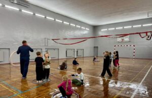 Відкриття відремонтованого спортивного залу в гімназії №6 Нововолинська У-гімназії-№6-оглянули-оновлений-спортзал-та-організацію-харчування