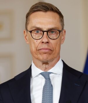 Стуб про послання до Росії: ви не перемагаєте, Путіна треба посадити за стіл переговорів