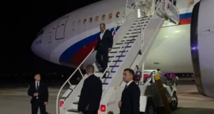 Лавров зустрінеться з Рубіо для обговорення війни в Україні лавров-прибув-до-Нью-Йорка-і-сьогодні-зустрінеться-з-Рубіо:-говоритимуть-про-війну-в-Україні