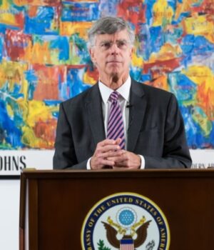 Зеленський-має-переконати-США,-що-перемога-України-в-їхніх-інтересах-–-експосол-Тейлор Зеленський-має-переконати-США,-що-перемога-України-в-їхніх-інтересах-–-експосол-Тейлор