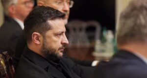 Президент Зеленський повідомив про російський удар по Києву під час зустрічі з конгресменами США Зеленський: удар РФ по Києву стався саме під час обговорення санкцій з конгресменами