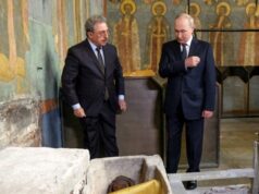 Мощі князя Дмитра Донського в Севастополі: релігійні символи та пропаганда Пропаганда-у-Криму:-Путін-помолився-і-Донський-«полетів»-захищати-Севастополь-від-дронів-ЗСУ