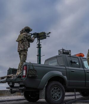 imgonline_com_ua_resize_39qai7somvy8_690277f72e15f58a5dccb63ad3ef4d02_1300x820.jpg Летіли “Циркони”, балістика та сотні дронів: як ППО відбила нічну атаку РФ