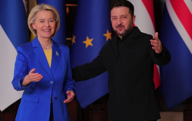 Зеленський про зустріч з фон дер Ляєн: переговори були позитивними Зеленський уперше відреагував на чутки про “напружену” зустріч із фон дер Ляєн