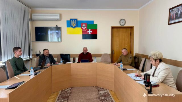 Підготовка до 62-ї сесії Нововолинської міської ради розпочалася сьогодні Депутати-міської-ради-розпочали-підготовку-до-сесії