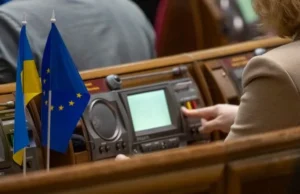 Нардеп Костюк розкритикував Раду за канікули і опублікував фото з аквапарку в Буковелі Нардеп Костюк розкритикував Раду за канікули і опублікував фото з аквапарку в Буковелі