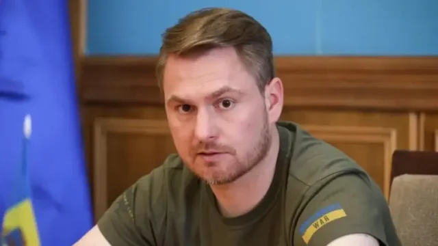 Кравченко після виїзду з України зареєструвався у Відні Кравченко після виїзду з України зареєструвався у Відні