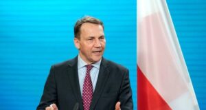 Сікорський пригрозив Росії після порушення повітряного простору Польщі: що заявив Сікорський-пригрозив-Росії-після-порушення-повітряного-простору-Польщі:-що заявив