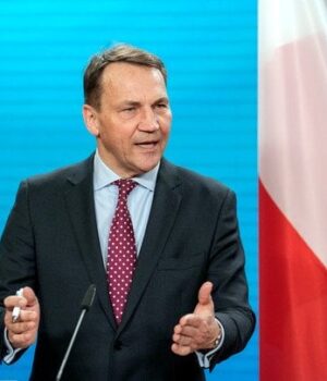 Сікорський-пригрозив-Росії-після-порушення-повітряного-простору-Польщі:-що заявив Сікорський-пригрозив-Росії-після-порушення-повітряного-простору-Польщі:-що заявив
