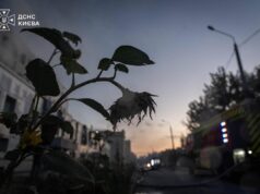 У центрі Києва російський дрон влучив у житлову багатоповерхівку У-центрі-Києва-російський-дрон-влучив-у-житлову-багатоповерхівку