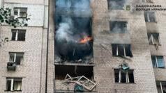 Російська атака на Київ: дрон влучив у житловий будинок, є жертви У-Києві-безпілотник-влучив-у-висотку-на-Печерську,-загинув-14-річний-хлопчик