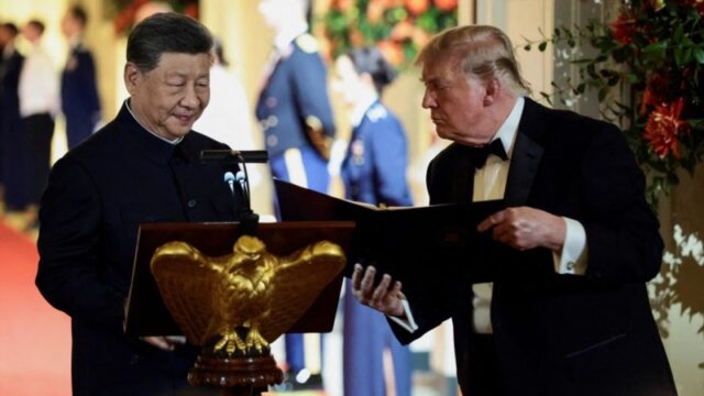 Трамп прийняв Сі Цзіньпіна у Вашингтоні: обговорення торговельних суперечок та ситуації в Україні «Принизливий-статус-прохача».-Що-зустріч-Трампа-й-Сі-показала-Україні