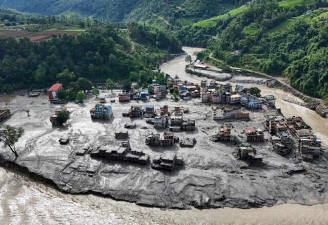 У Непалі тривають пошуки 56 зниклих під час повені українців У-Непалі-тривають-пошуки-56-зниклих-під-час-повені-українців